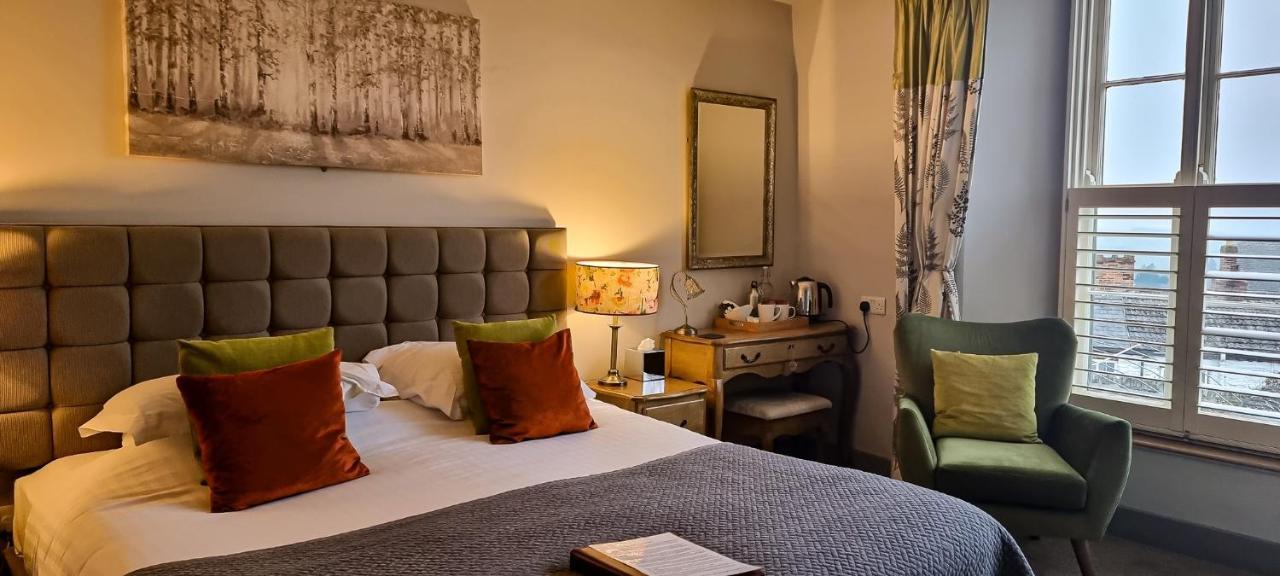 The Castle Hotel Bishop's Castle Extérieur photo